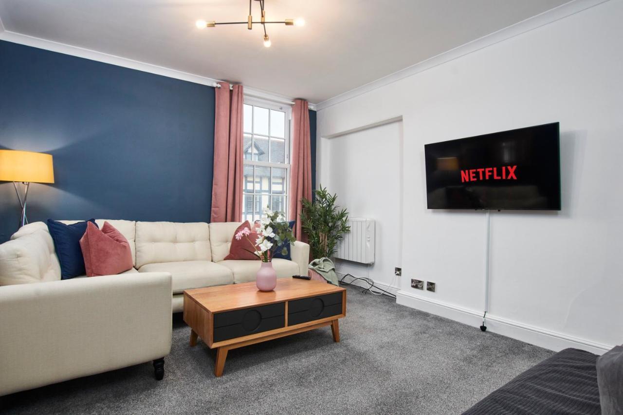 Stunning Two Bedroom Apartment By Purestay Short Lets & Serviced Accommodation Warwickshire With Parking Stratford-upon-Avon Exterior foto